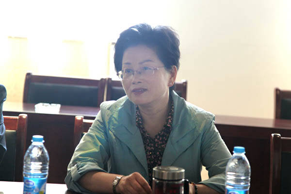 馬鞍山市政協(xié)主席李群來中德機(jī)床參觀 馬鞍山市政協(xié)主席李群來中德機(jī)床參觀